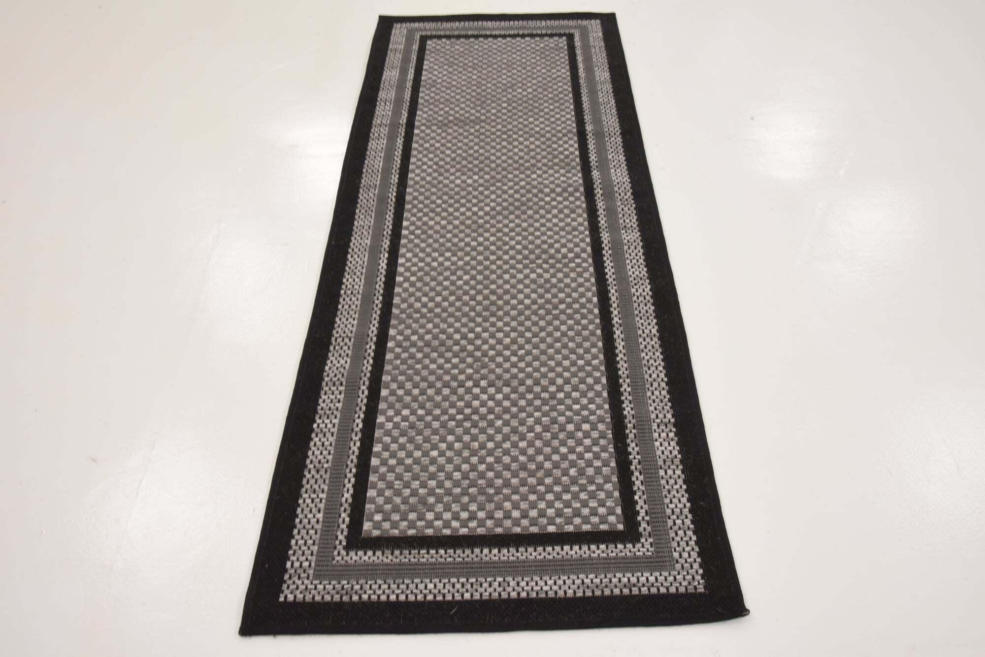 http://www.casaone.com/cdn/shop/files/outdoor-2-2-x-6-runner-rug-gray-unique-loom-casaone-1.jpg?v=1686647253