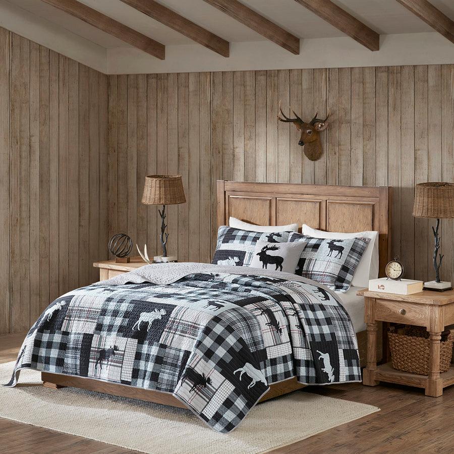 Shop Sweetwater Lodge/Cabin Oversized 4 Piece Quilt Set Full/Queen Black &  Gray | Comforters & Blankets | CasaOne