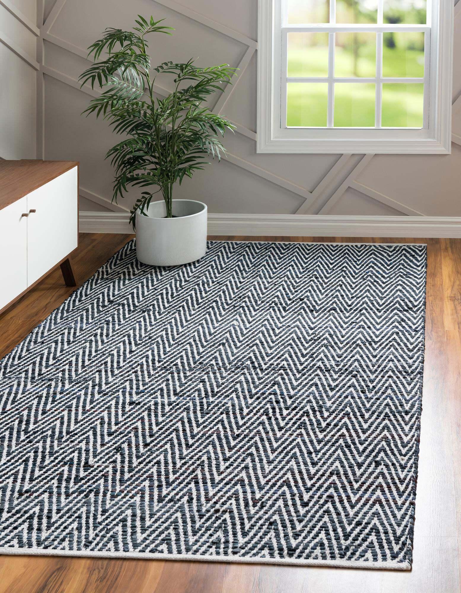 Unique Loom Indoor Rugs - Chindi Chevron Chevron Rectangular 9x12 Rug Black & Ivory