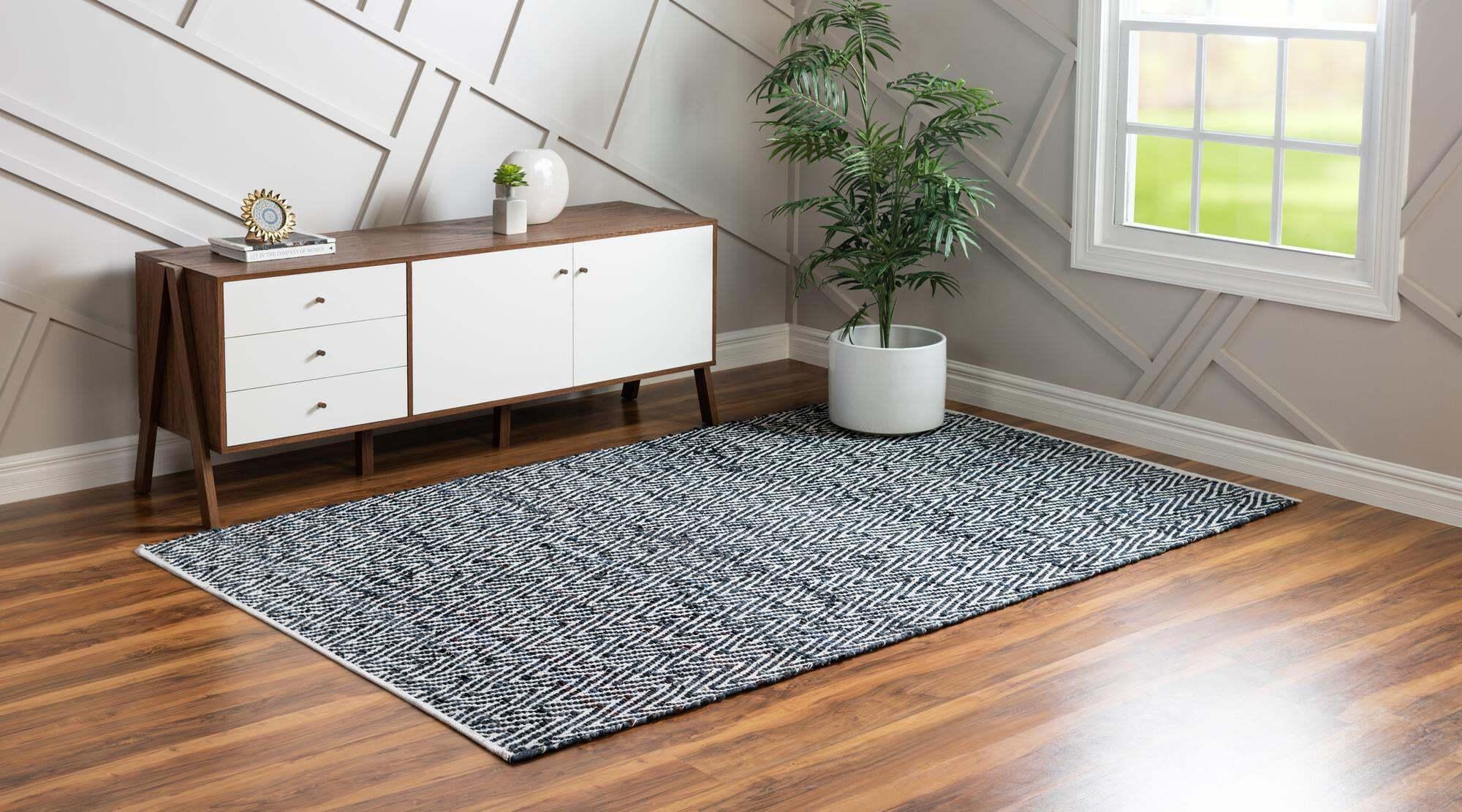 Unique Loom Indoor Rugs - Chindi Chevron Chevron Rectangular 9x12 Rug Black & Ivory