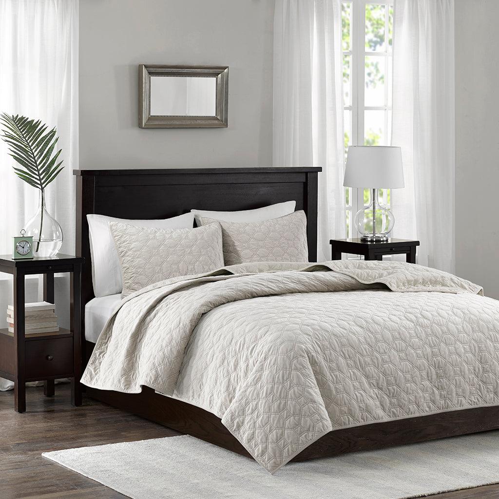 Olliix.com Comforters & Blankets - Harper King/Cal King Reversible 3-Piece Coverlet Set Ivory