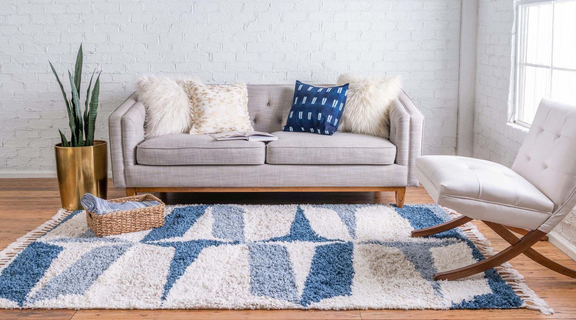 https://www.casaone.com/cdn/shop/files/hygge-shag-geometric-rectangular-9x12-rug-blue-and-ivory-unique-loom-casaone-4.jpg?v=1686651885