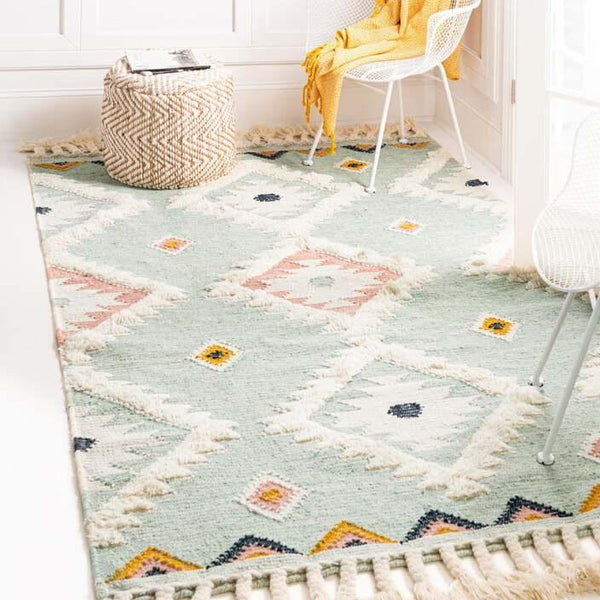 https://www.casaone.com/cdn/shop/files/mesa-tribal-6x9-rectangular-rug-light-blue-unique-loom-casaone_600x600_crop_center.jpg?v=1683937310