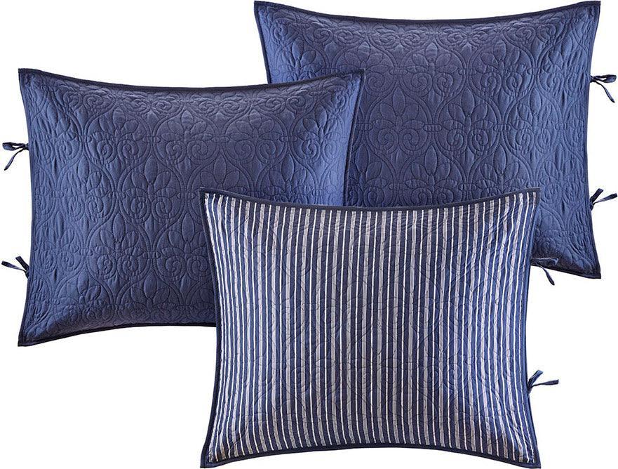 https://www.casaone.com/cdn/shop/files/quebec-daybed-6-piece-reversible-daybed-cover-set-navy-olliix-com-casaone-5.jpg?v=1686677867