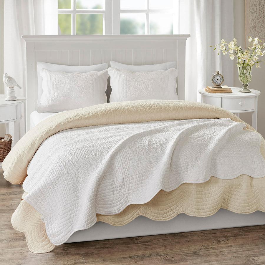 https://www.casaone.com/cdn/shop/files/tuscany-country-oversized-quilted-throw-with-scalloped-edges-60x72-white-olliix-com-casaone-3.jpg?v=1686680904