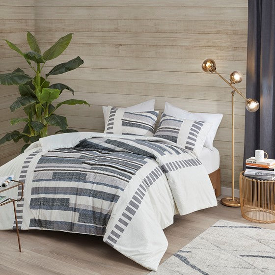 Olliix.com Duvet & Duvet Sets - 3 Piece Cotton Printed Duvet Cover Set w/ trims Navy Cal King