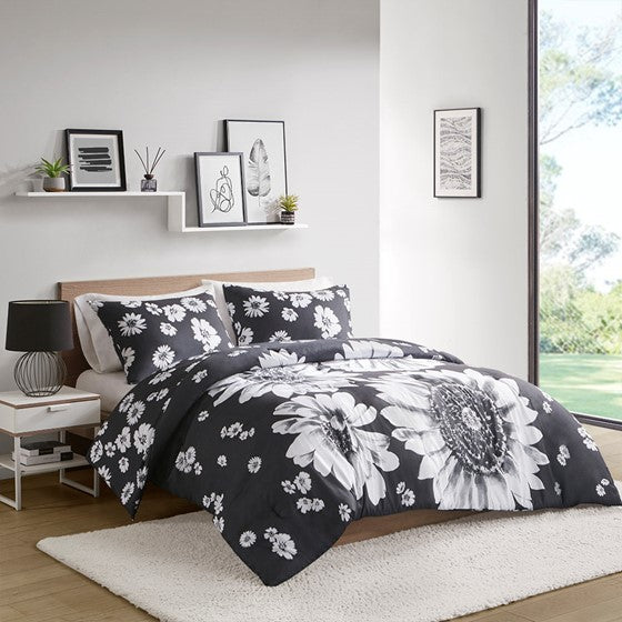 Olliix.com Comforters & Blankets - Floral Reversible Comforter Set Black/White Twin XL