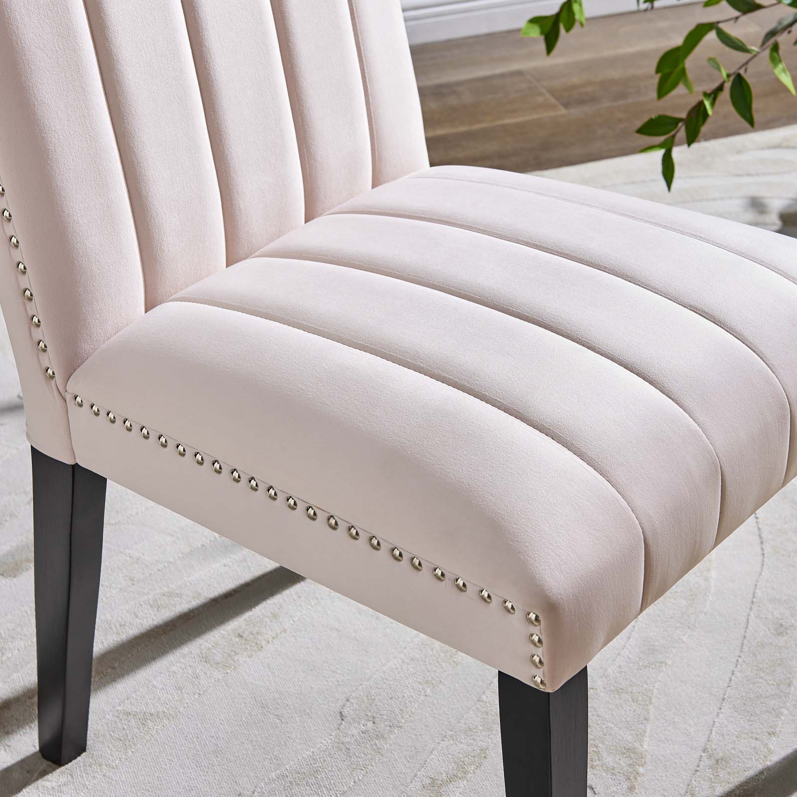 Soft pink dining discount chairs